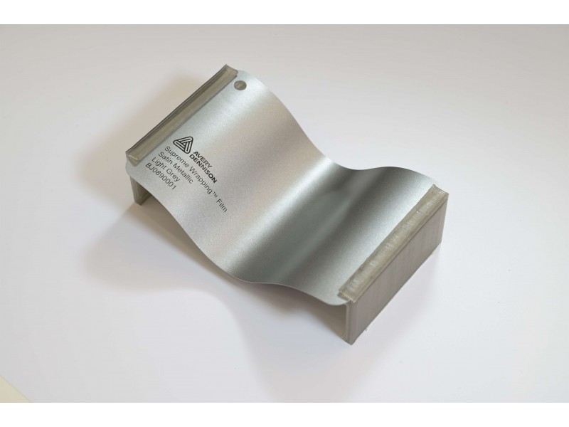 Пленка AVERY Сатиновый металлик (светло-серый) Satin Metallic 25м 1.52м